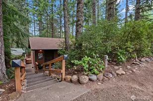 870 N Colony Surf Dr, Lilliwaup, WA 98555 - Photo 22