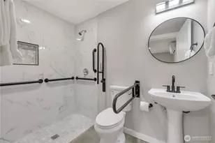 10223 SE 213th Pl, Kent, WA 98031 - Photo 18
