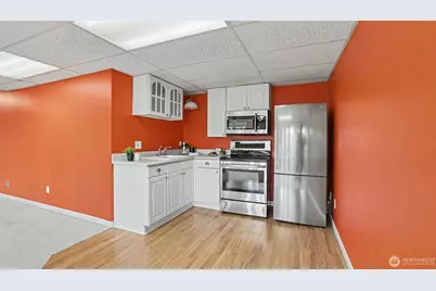 18744 Kenlake Place NE, Kenmore, WA 98028 - Photo 32