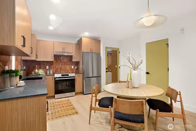 5051 35th Avenue SW, Seattle, WA 98126 - Photo 2