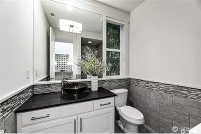 9818 NE 24th Street, Bellevue, WA 98004 - Photo 16