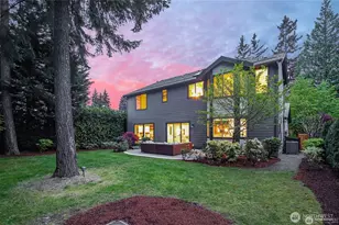 9818 NE 24th St, Bellevue, WA 98004 - Photo 36