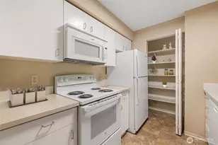 12303 Harbour Pointe Blvd, Mukilteo, WA 98275 - Photo 10