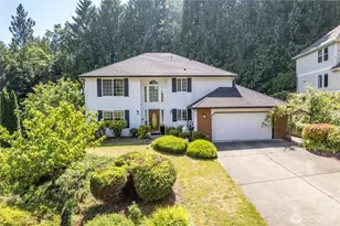 215 W St James Pl, Longview, WA 98632 - Photo 2