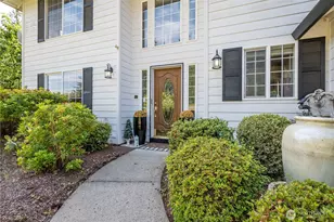 215 W St James Pl, Longview, WA 98632 - Photo 4