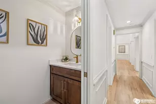 9416 NE 25th St, Bellevue, WA 98004 - Photo 20
