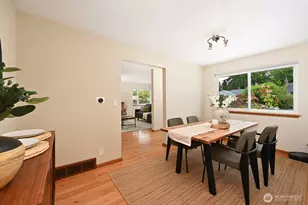 9823 41st Ave SW, Seattle, WA 98136 - Photo 4