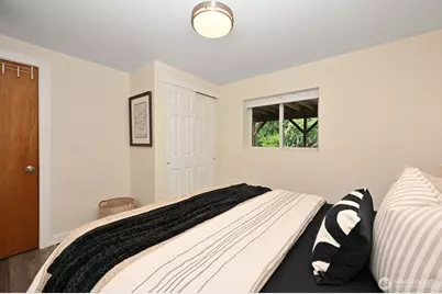 9823 41st Avenue SW, Seattle, WA 98136 - Photo 16