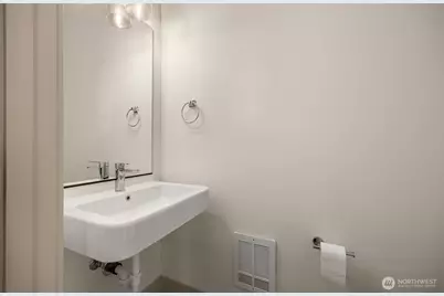 4104 30th Avenue S #5, Seattle, WA 98108 - Photo 16