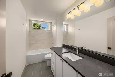 4104 30th Avenue S #5, Seattle, WA 98108 - Photo 18