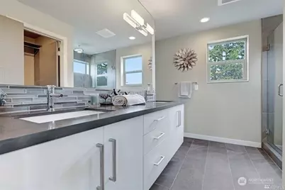 1849 S King St, Seattle, WA 98144 - Photo 8