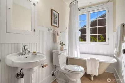4055 SW Holgate Street, Seattle, WA 98116 - Photo 20