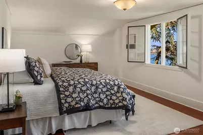 4055 SW Holgate Street, Seattle, WA 98116 - Photo 18