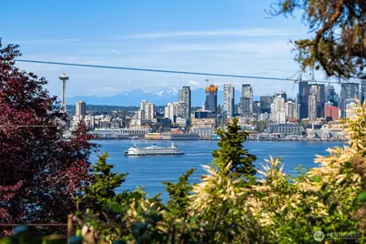 4055 SW Holgate Street, Seattle, WA 98116 - Photo 6