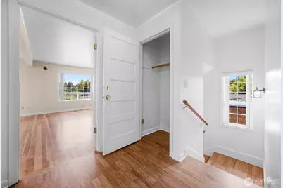 9615 56th Avenue S, Seattle, WA 98118 - Photo 22