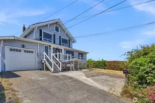 9615 56th Ave S, Seattle, WA 98118 - Photo 2