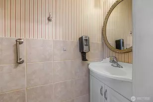 9615 56th Ave S, Seattle, WA 98118 - Photo 18