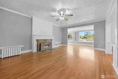9615 56th Avenue S, Seattle, WA 98118 - Photo 8
