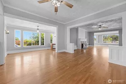 9615 56th Avenue S, Seattle, WA 98118 - Photo 6