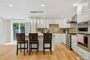 1820 101st Ave NE, Bellevue, WA 98004 - Photo 10