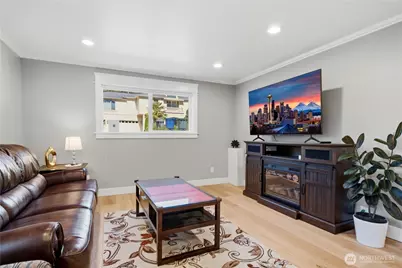 1820 101st Avenue NE, Bellevue, WA 98004 - Photo 18