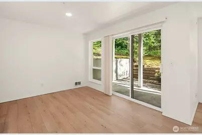 2989 142nd Place SE #3, Bellevue, WA 98007 - Photo 4