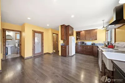 709 W Fourth Plain Boulevard, Vancouver, WA 98660 - Photo 10