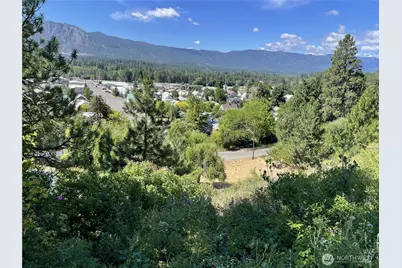 114 W Fourth Street, Cle Elum, WA 98922 - Photo 4