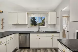 9200 Applegate Loop SW, Rochester, WA 98579 - Photo 8