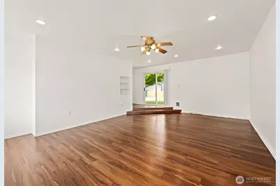 6914 21st Drive NE, Marysville, WA 98271 - Photo 8