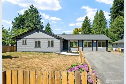 6914 21st Drive NE, Marysville, WA 98271 - Photo 2