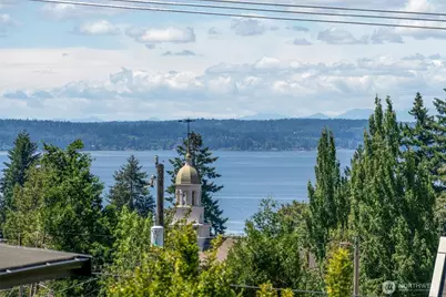 7016 California Avenue SW #E, Seattle, WA 98136 - Photo 1