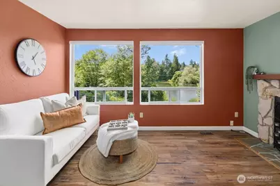 19803 Ashworth Avenue N, Shoreline, WA 98133 - Photo 4
