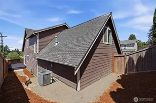 1601 NE Sarai Ct, Bremerton, WA 98310 - Photo 24
