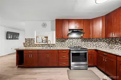 7701 Hardeson Road #100, Everett, WA 98203 - Photo 14