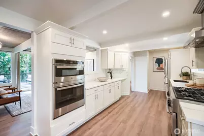 2130 140th Place SE, Bellevue, WA 98007 - Photo 4
