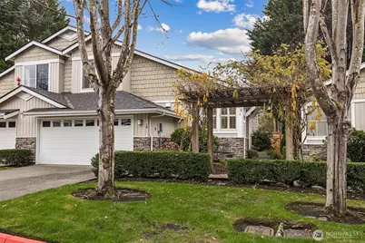 120 Newport Way NW #16, Issaquah, WA 98027 - Photo 1