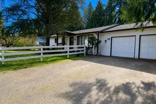 21007 NE 66th St, Redmond, WA 98053 - Photo 2