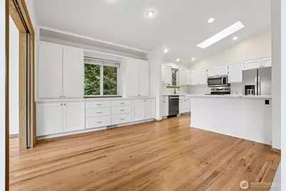 317 NE 91st Street, Seattle, WA 98115 - Photo 10