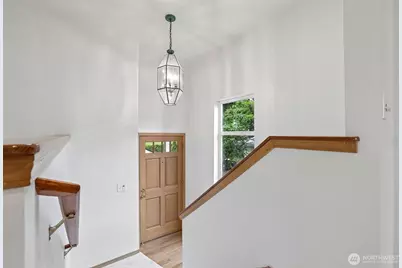 317 NE 91st Street, Seattle, WA 98115 - Photo 4
