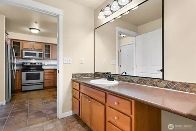 680 32nd Street #C402, Bellingham, WA 98225 - Photo 10