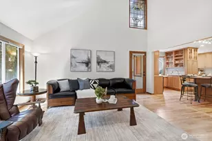 4649 244th Pl SE, Sammamish, WA 98029 - Photo 12