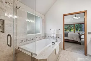 4649 244th Pl SE, Sammamish, WA 98029 - Photo 24