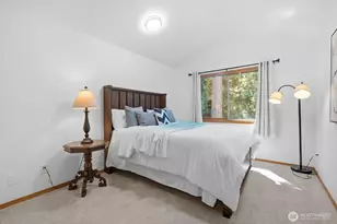 4649 244th Pl SE, Sammamish, WA 98029 - Photo 32