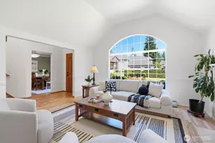 4649 244th Pl SE, Sammamish, WA 98029 - Photo 8