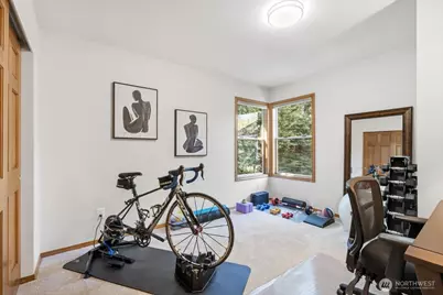 4649 244th Place SE, Sammamish, WA 98029 - Photo 36
