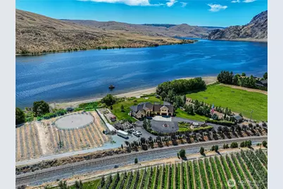 30 Stennes Point Road, Pateros, WA 98846 - Photo 1