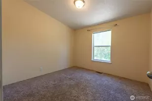 126 Burchett Rd, Onalaska, WA 98570 - Photo 18