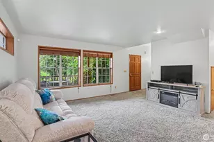 14422 200th Ave SE, Renton, WA 98059 - Photo 4