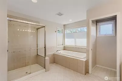 724 N 190th Street, Shoreline, WA 98133 - Photo 18